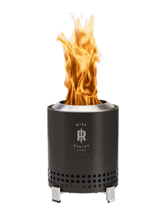Solo Stove Black Mesa  w/Rise Baking Logo